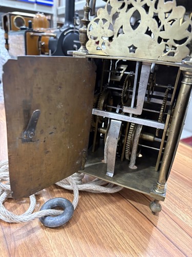 Lot 4 - A George I brass 30-hour lantern clock,...