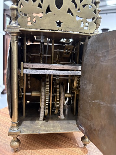 Lot 4 - A George I brass 30-hour lantern clock,...