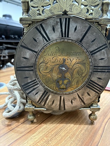 Lot 4 - A George I brass 30-hour lantern clock,...