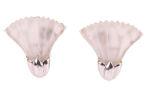 Lot Cassandra Goad - A pair of frosted rock...