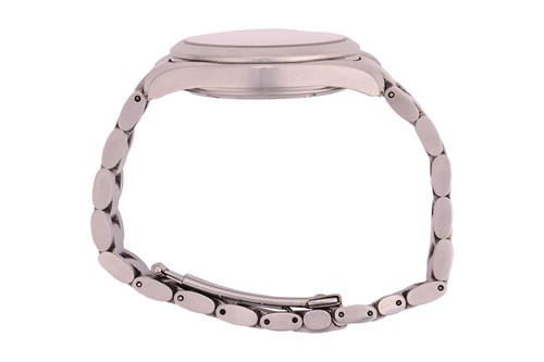 Lot Omega – A Seamaster Aqua Terra Wristwatch...