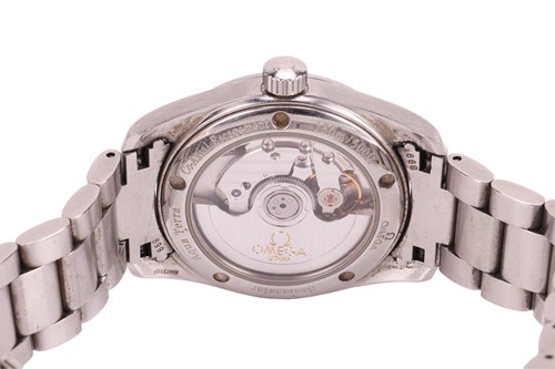 Lot Omega – A Seamaster Aqua Terra Wristwatch...