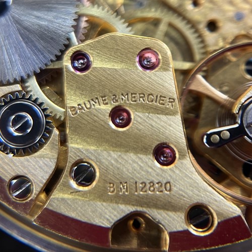 Lot Baume & Mercier – A Diamond-Set Dress Watch...