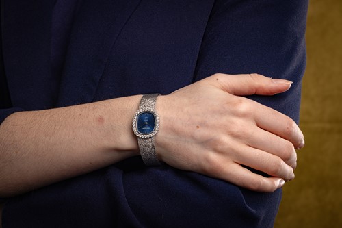 Lot Patek Philippe x Asprey – A Diamond-Set Dress...