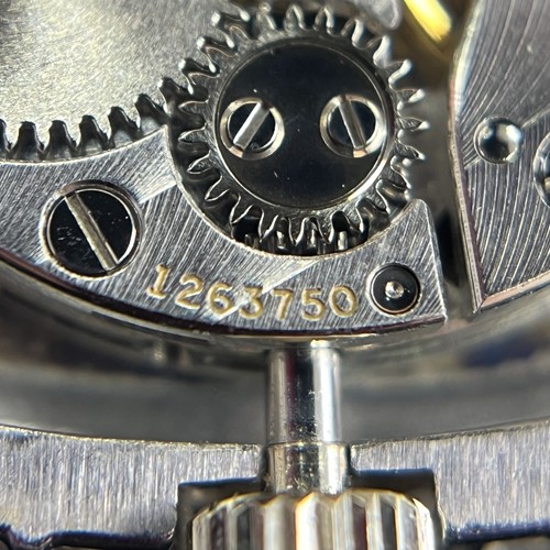 Lot Patek Philippe x Asprey – A Diamond-Set Dress...