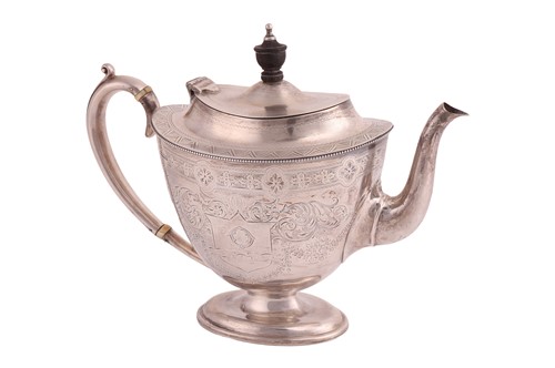 Lot 262 - An Edwardian silver teapot, by The Alexander...