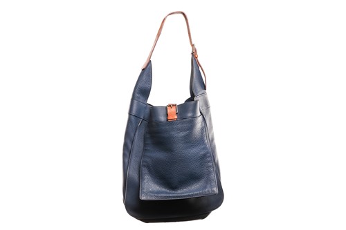 Lot 1 - Hermès - a Marwari PM hobo bag in navy blue...