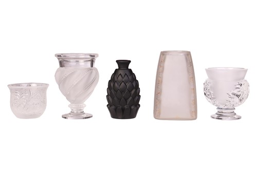 Lot 161 - A Lalique 'Ermenonville' pedestal frosted and...