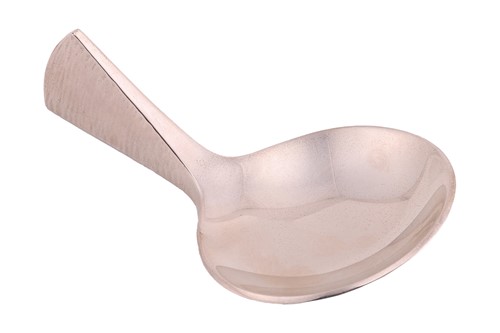 Lot 259 - A Stuart Devlin silver caddy spoon, London...