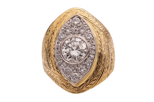 Lot A gentleman’s dress ring set with diamonds,...