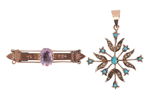 Lot 9 - A Victorian amethyst-set bar brooch, with...