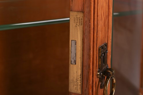 Lot Gillow & Co: a Victorian Aesthetic Movement...