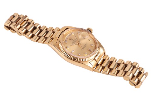 Lot Rolex – An ‘18K’ Oyster Perpetual Day-Date 36...