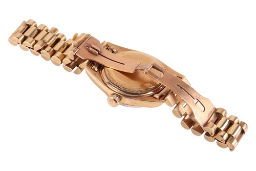 Lot Rolex – An ‘18K’ Oyster Perpetual Day-Date 36...