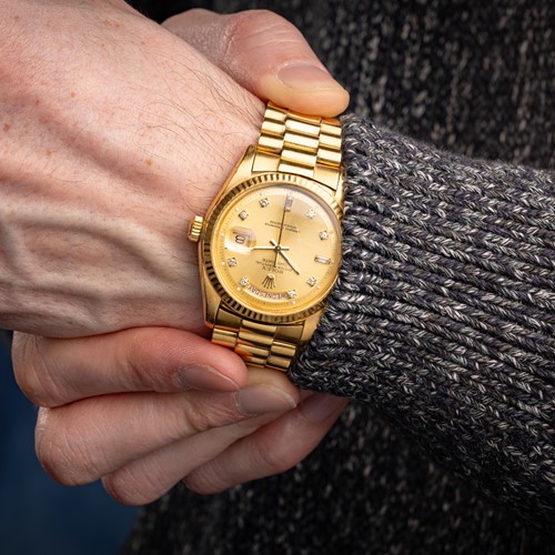 Lot Rolex – An ‘18K’ Oyster Perpetual Day-Date 36...
