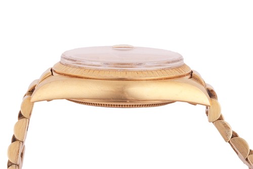 Lot Rolex – An ‘18K’ Oyster Perpetual Day-Date 36...
