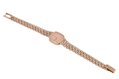 Lot Omega – A 9ct Gold Dress Watch Bezel: Smooth...