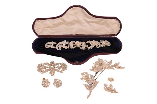Lot 14 - A group of 19th century seed pearl jewellery,...