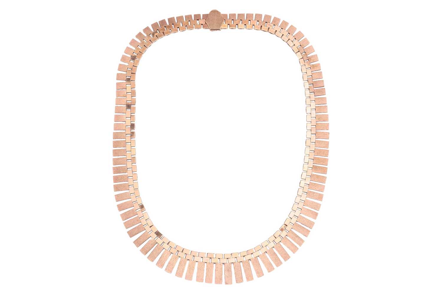 Lot A 9ct gold fringe collar necklace, the...