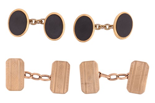 Lot 86 - Two pairs of cufflinks: The first pair in 9ct...