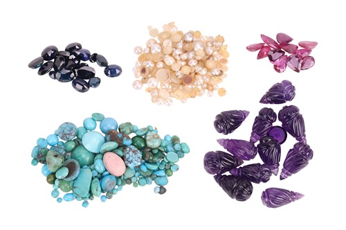 Lot 125 - A group of loose gemstones; to include a...