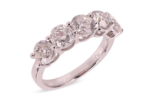 Lot 152 - A five-stone diamond ring, with an estimated...