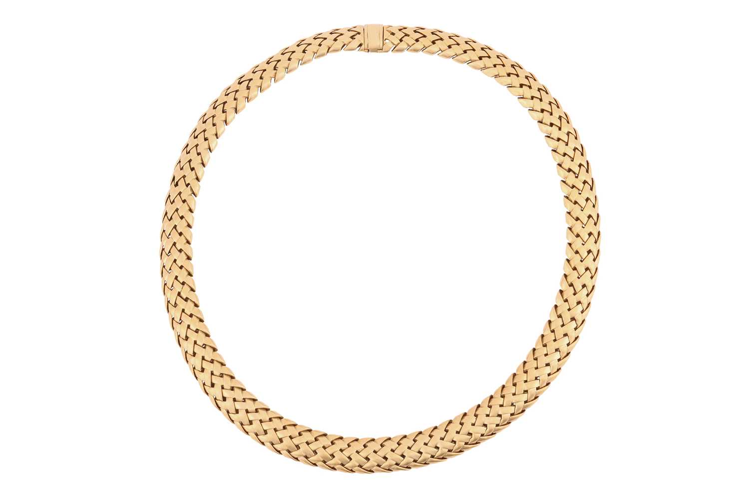 Lot 259 - Tiffany & Co. - a ‘Vannerie’ necklace in 18ct...