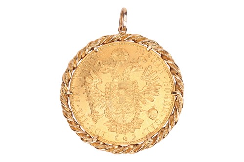 Lot A 1915 Austrian 4 Ducat coin pendant, mounted...