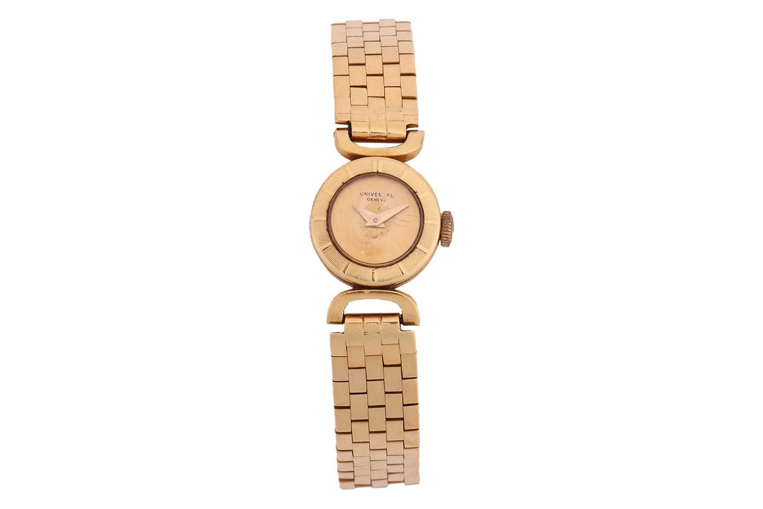 Lot Universal Geneve – An 18ct Gold Dress Watch...