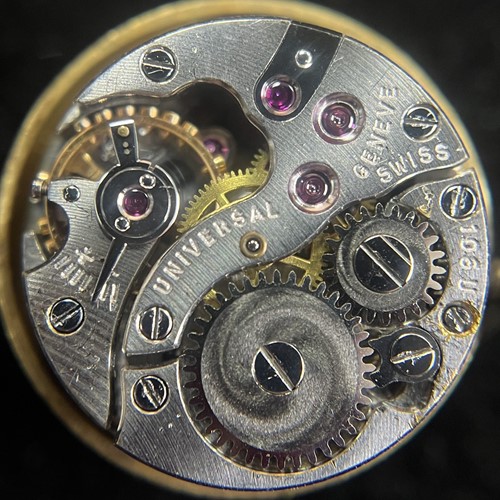 Lot Universal Geneve – An 18ct Gold Dress Watch...