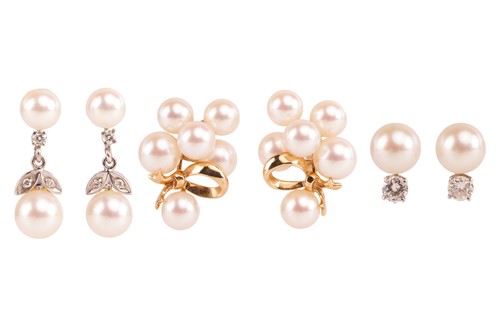 Lot 25 - A group of three pairs of cultured pearl...