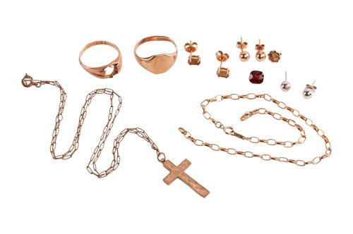 Lot 69 - A group of jewellery items, to include; A...