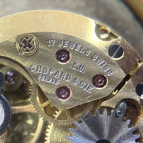 Lot Kutchinsky – An 18ct Gold Dress Watch Year:...