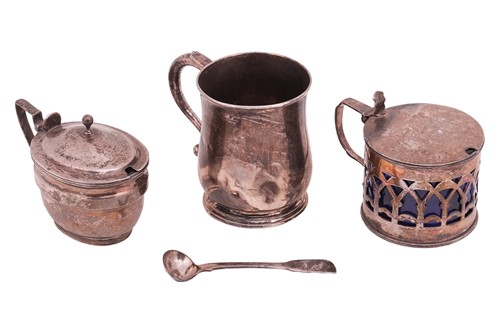 Lot 231 - A George II silver baluster mug, with scroll...