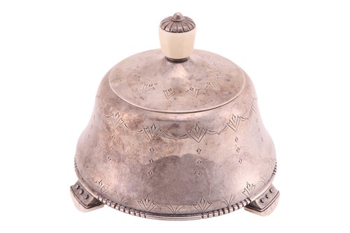 Lot Henry George Murphy - an Art Deco silver bowl...