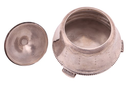 Lot Henry George Murphy - an Art Deco silver bowl...