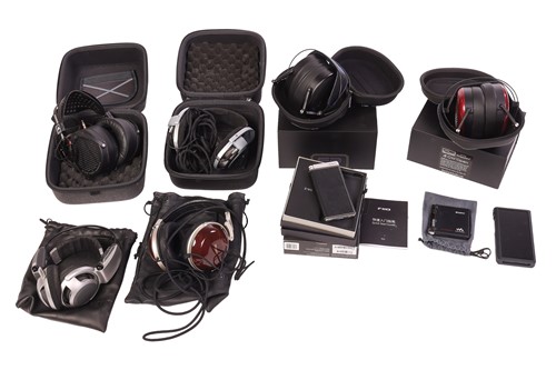 Lot 242 - A collection of assorted audio accessories,...