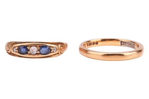 Lot 194 - A sapphire and diamond ring and a 22ct gold...