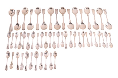 Lot 424 - A silver canteen with fiddle, thread and shell...