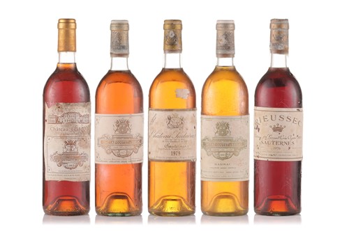 Lot 267 - Five bottles of assorted wine, comprising:...