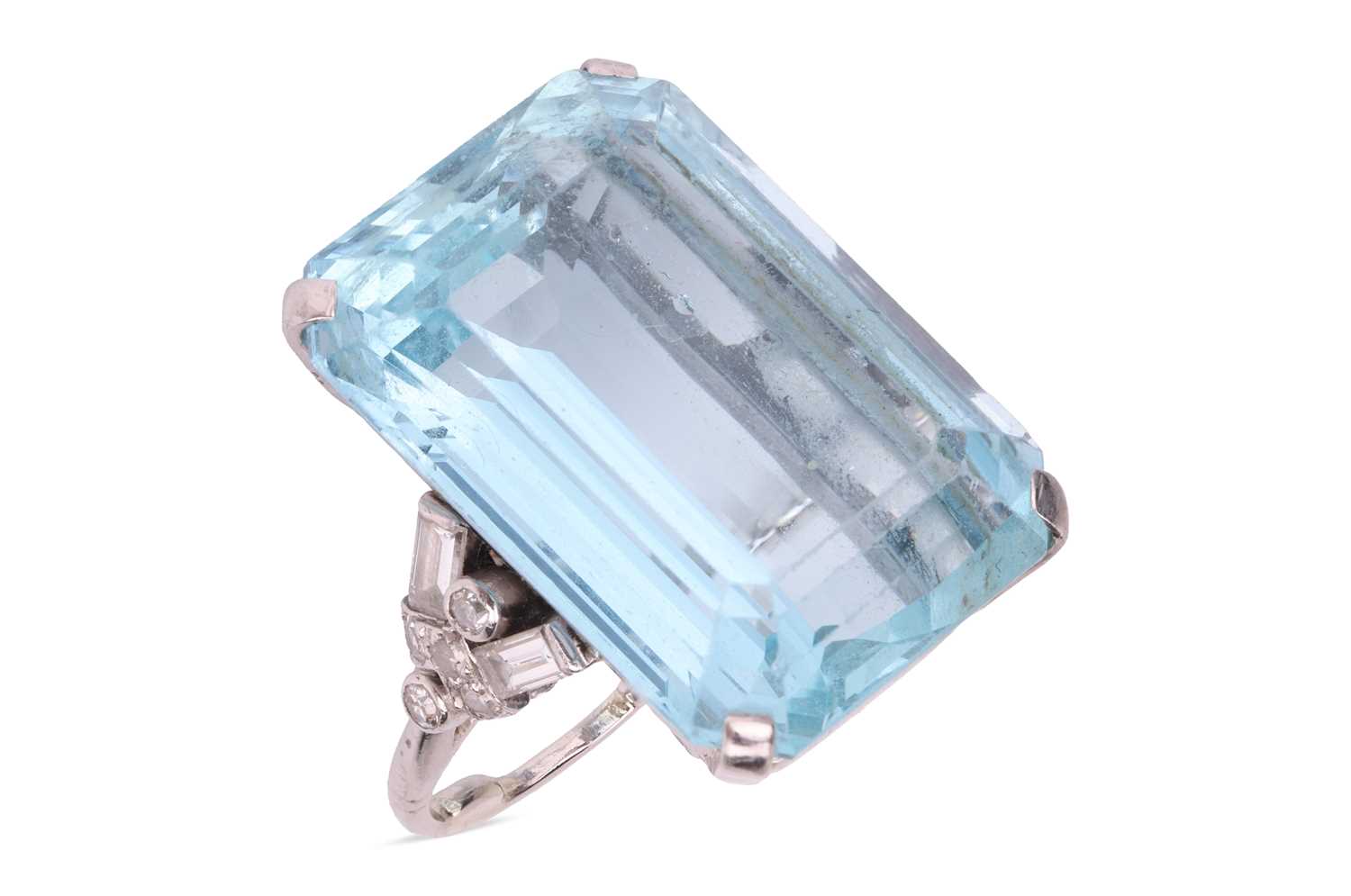 Lot An Art Deco aquamarine and diamond dress ring,...