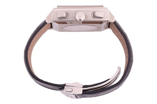 Lot TAG Heuer – Monaco Reference: CAW2111 Serial:...