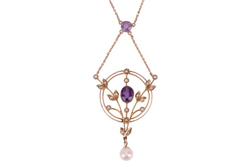 Lot 48 - An Edwardian amethyst and pearl lavalier...