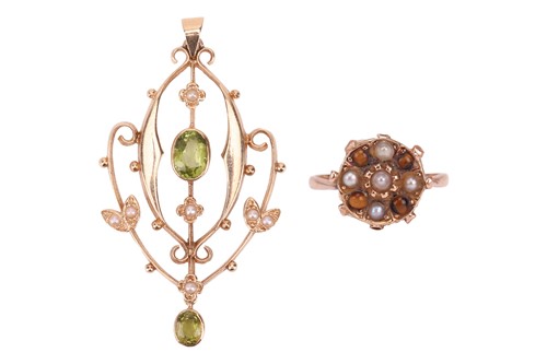 Lot 59 - A gem-set pendant and a cluster ring; the 9ct...