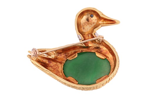Lot A gem-set duck brooch, sculpted as a mallard...