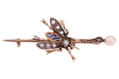 Lot 18 - A gem-set Victorian fly brooch, the head and...