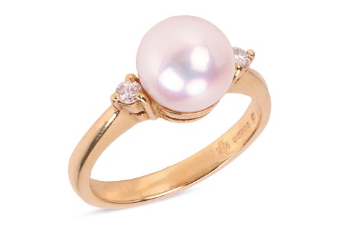 Lot 258 - A cultured pearl and diamond ring in 18ct...
