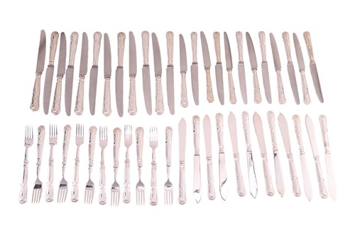 Lot 425 - A Victorian silver service of King's pattern...