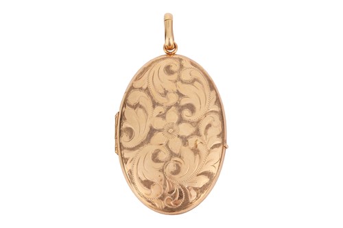Lot 79 - A large 9ct gold oval-shaped locket pendant,...