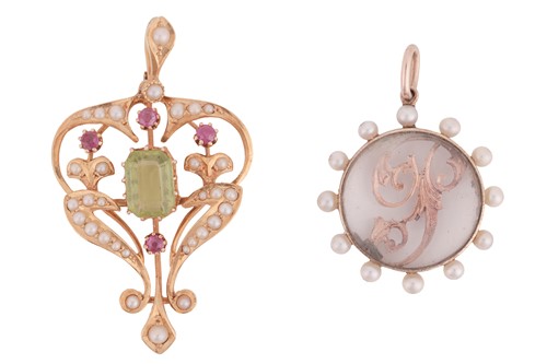 Lot 30 - An Edwardian peridot, ruby and seed pearl...